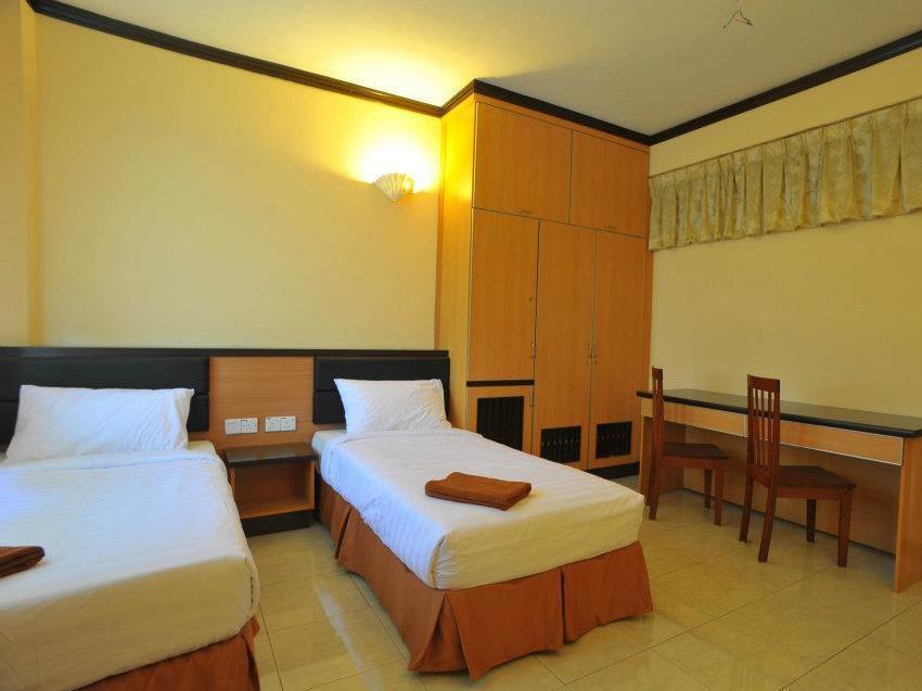 City Times Budget Stay Куантан Экстерьер фото